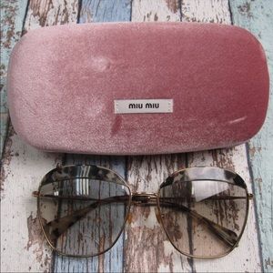 ISO Miu Miu Sunglasses SMU 53Q